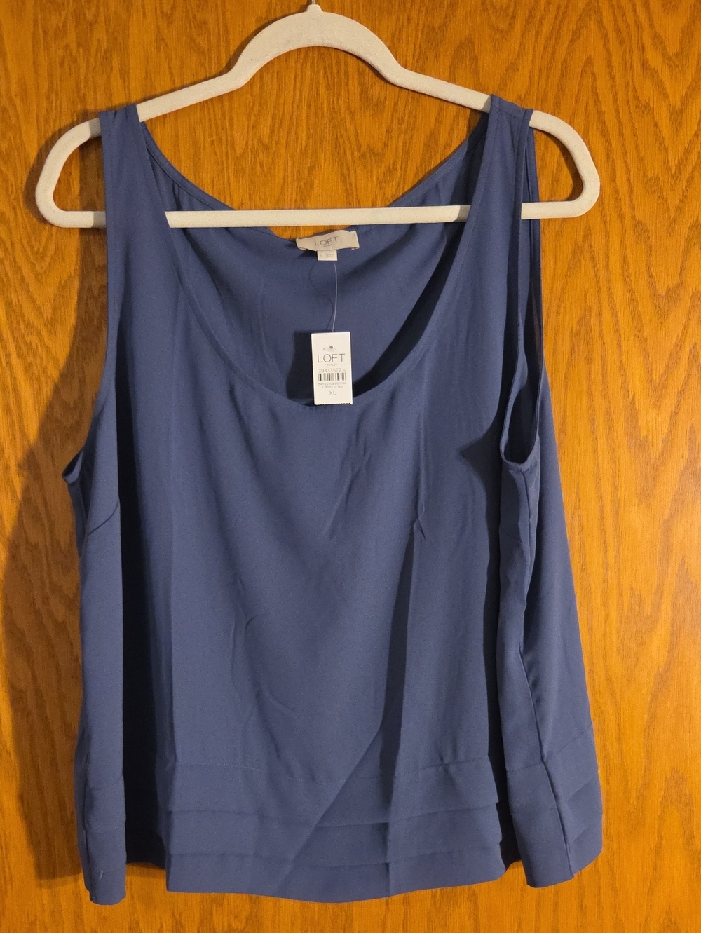 NWT LOFT Women's Blue Sleeveless Scoop Neck Tank Top Size Xl